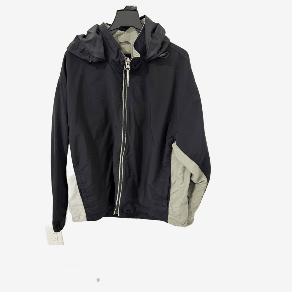 GAP Men's Windbreaker Rain Jacket Black X-Large Nylon Hooded Full-Zip Colorblock